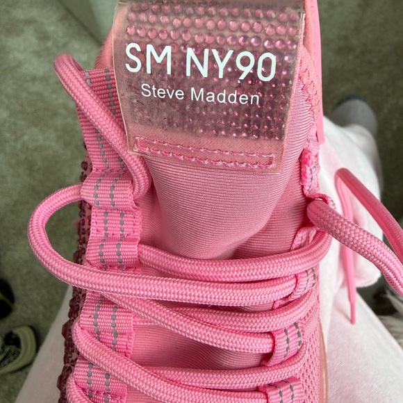 Steve Madden Pink Sneakers - Picture 1 of 4